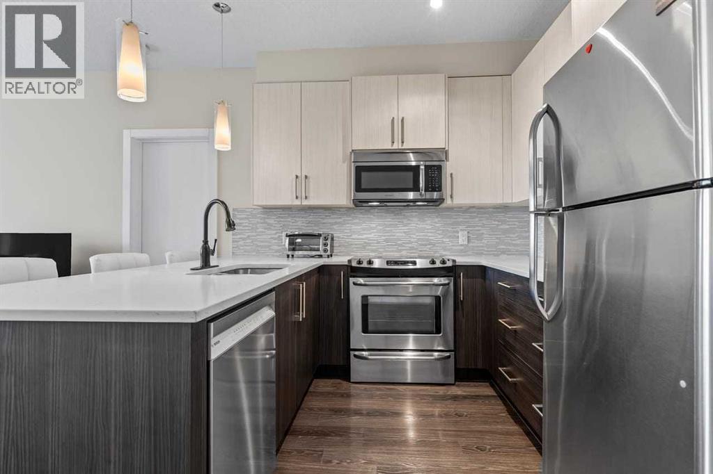 220, 8 Sage Hill Terrace NW