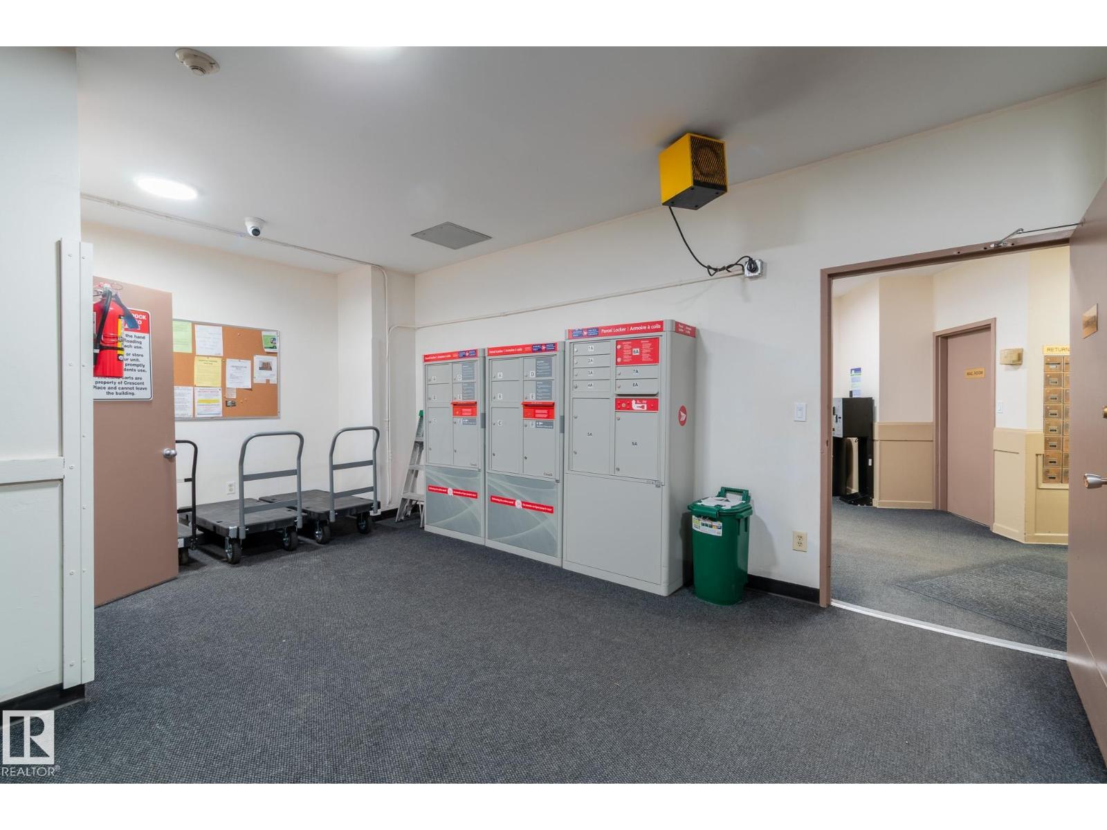 #215 13910 STONY PLAIN RD NW