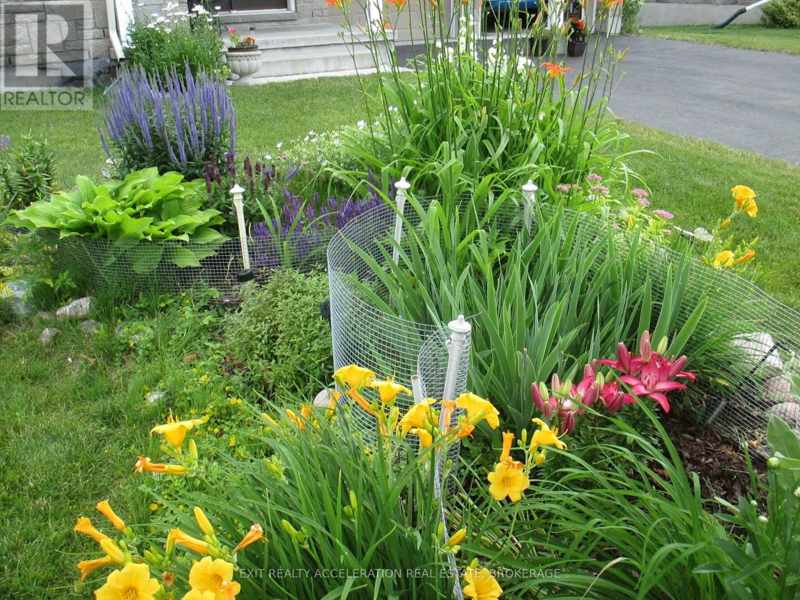 113 COUNTRY CLUB DRIVE