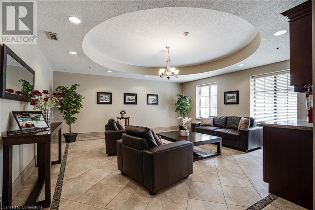 47 CAROLINE Street N Unit# 210