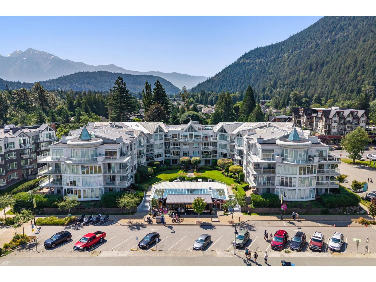 410 328 ESPLANADE AVENUE|Harrison Hot Springs