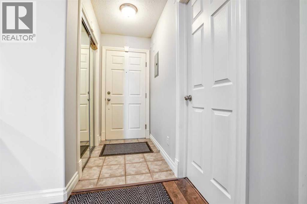 213, 1631 28 Avenue SW