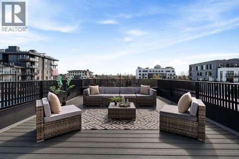 1 2282 E 8TH AVENUE Vancouver BC V5N1V5