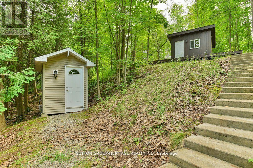 224 SHORELINE LANE