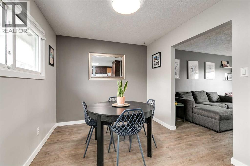 732 Sacramento Place SW