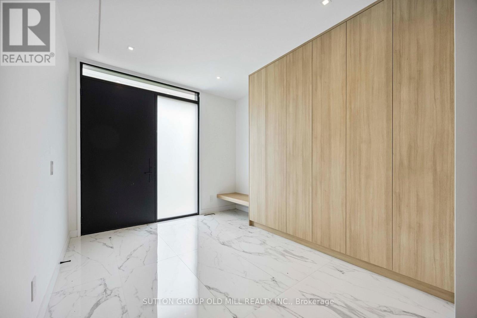 91 REGAL ROAD
