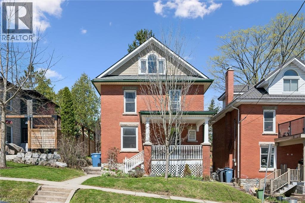 24 POWELL Street E