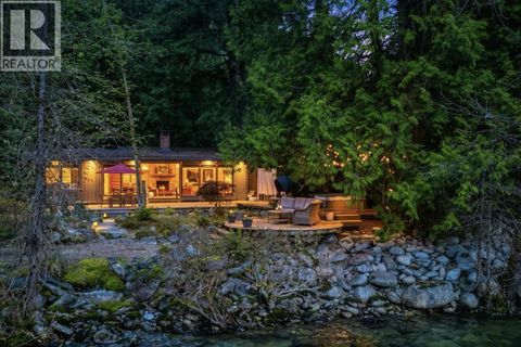 808 SEYMOUR BOULEVARD North Vancouver BC V7J2J6