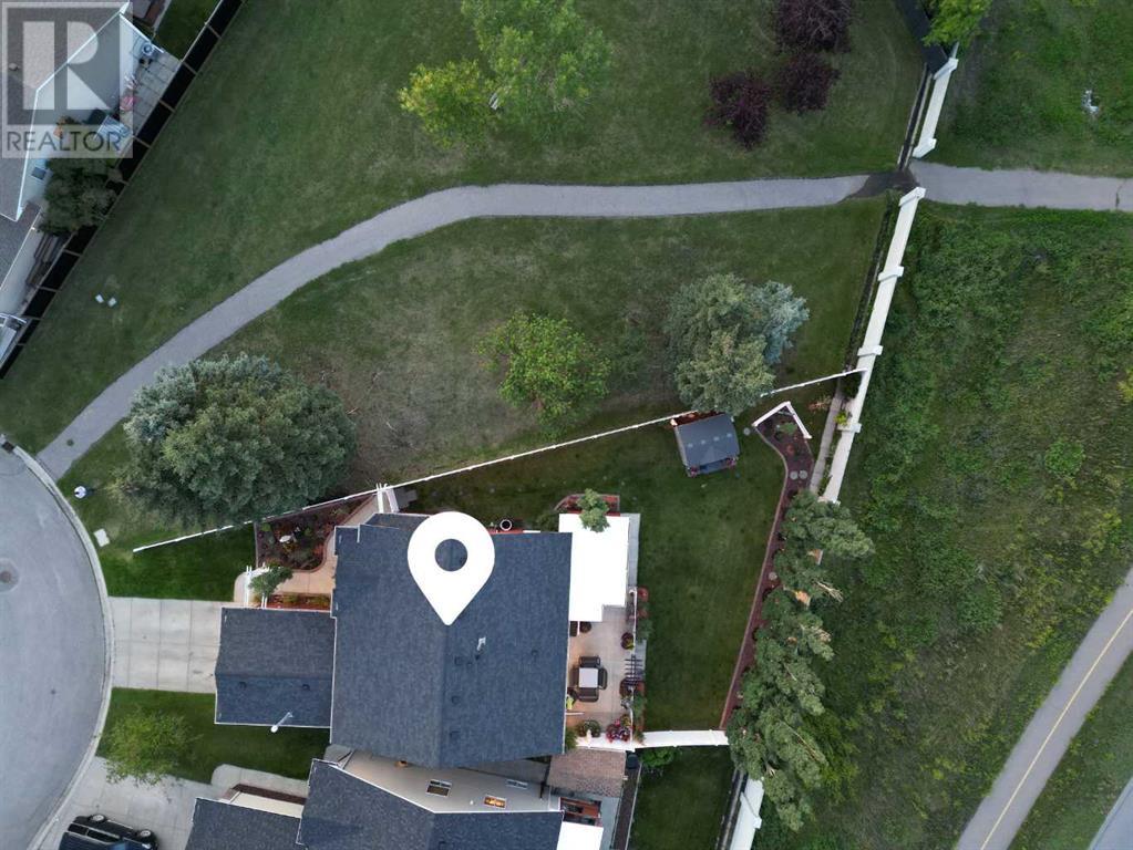 52 Riverstone Crescent SE