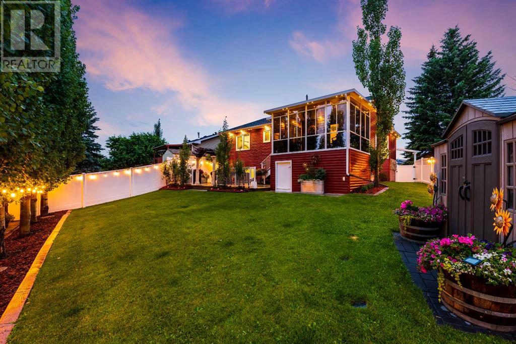 52 Riverstone Crescent SE