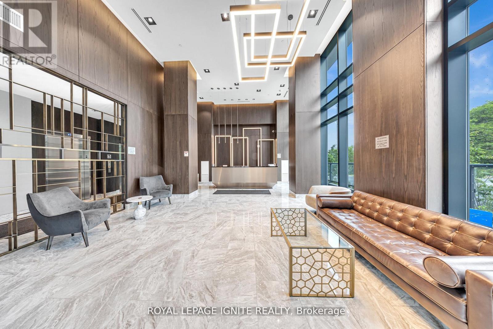 304 - 1461 LAWRENCE AVENUE W