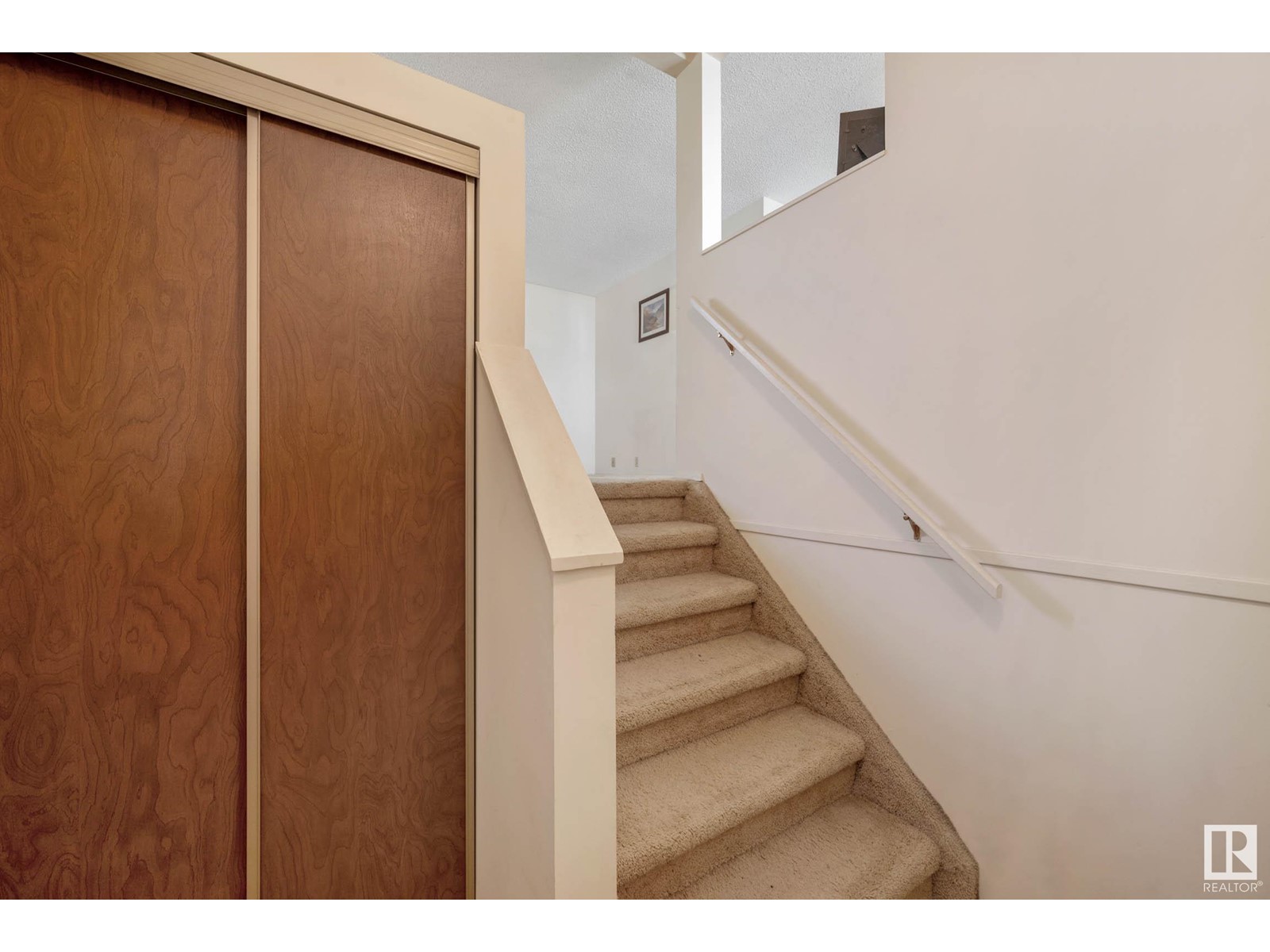 18409 96A AV NW