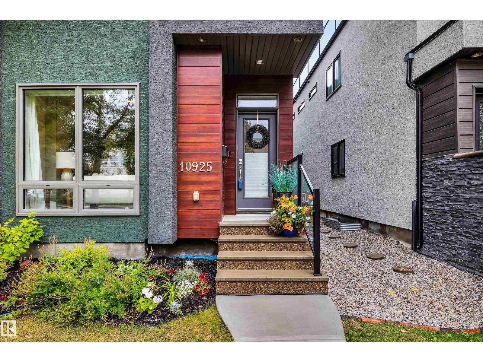 10925 127 ST NW