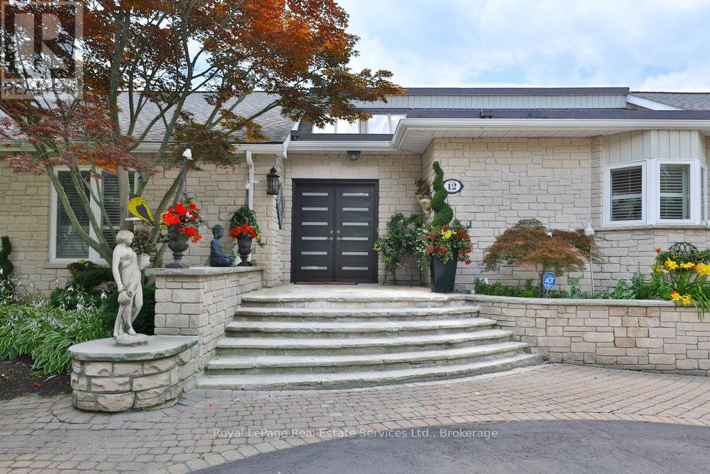12 INGLEVIEW DRIVE