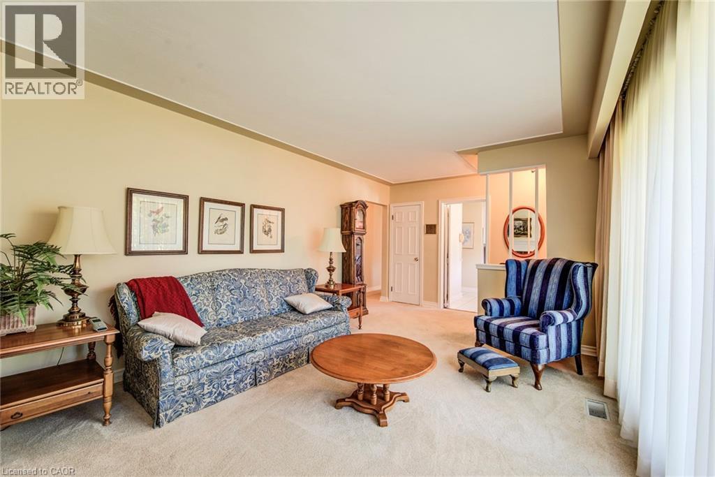 378 STEVENSON Street N