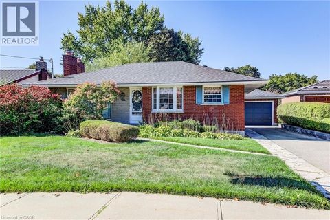 378 STEVENSON Street N Guelph ON N1E5C2