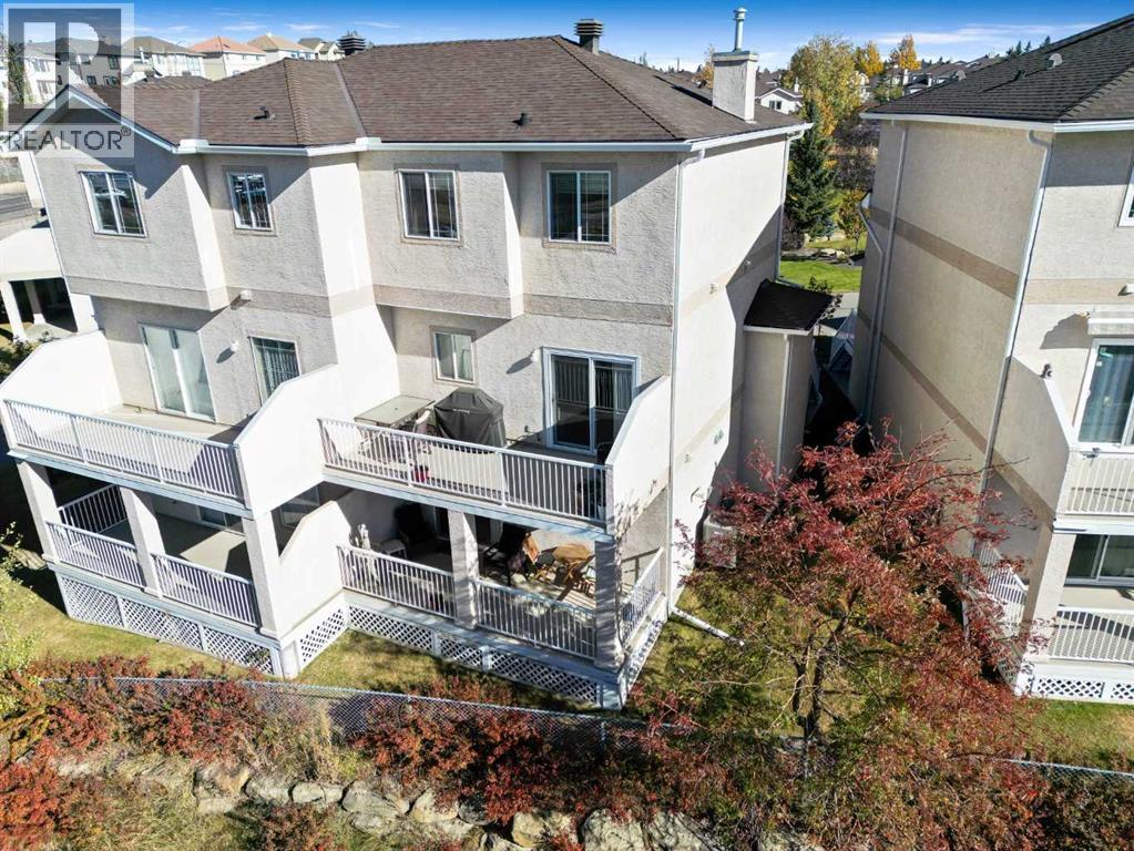 143 Country Hills Gardens NW