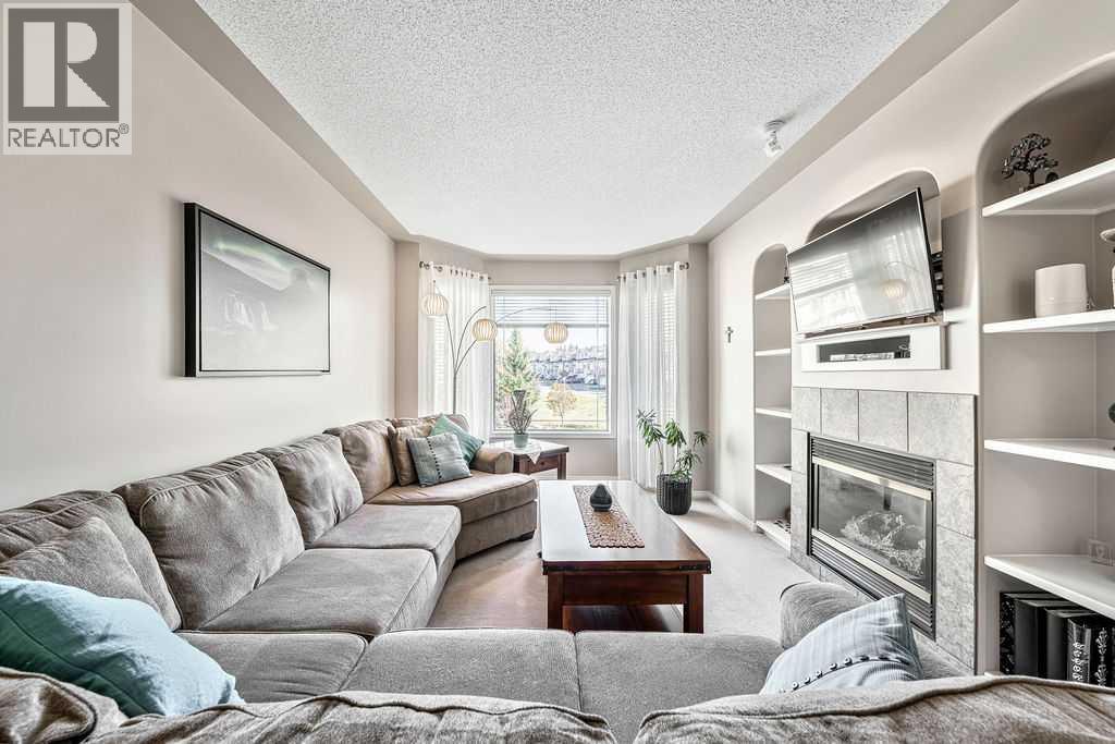 143 Country Hills Gardens NW