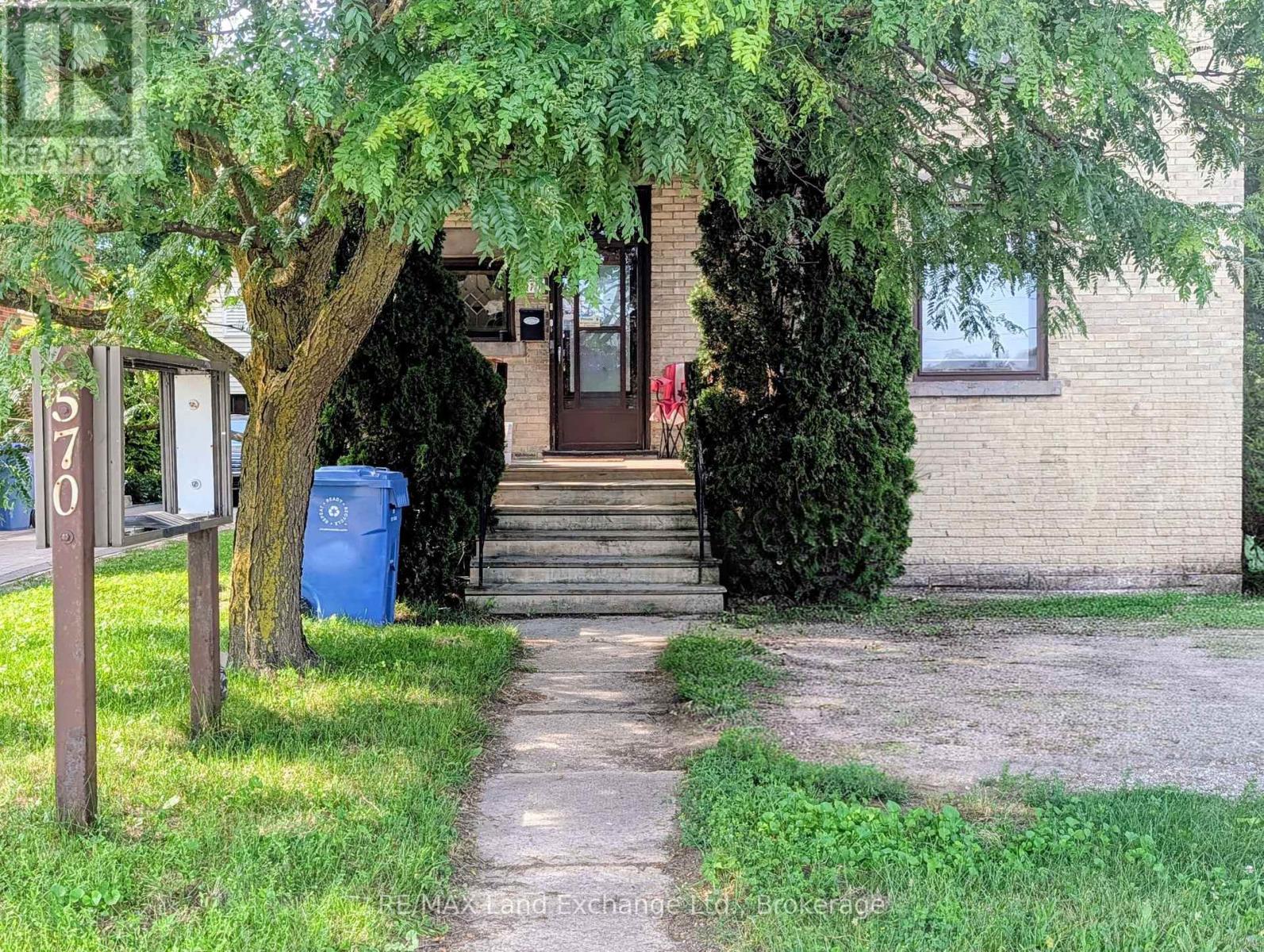 570 10TH STREET