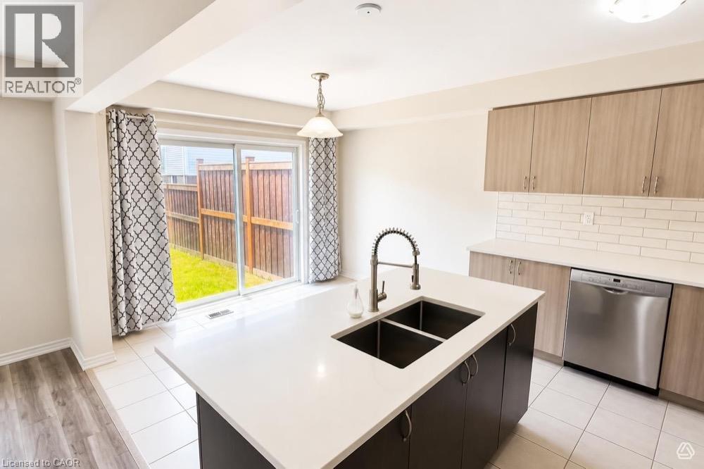 31 ARBOURVIEW Crescent