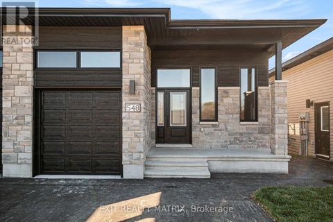 548 REGINA STREET Russell ON K0A1W0