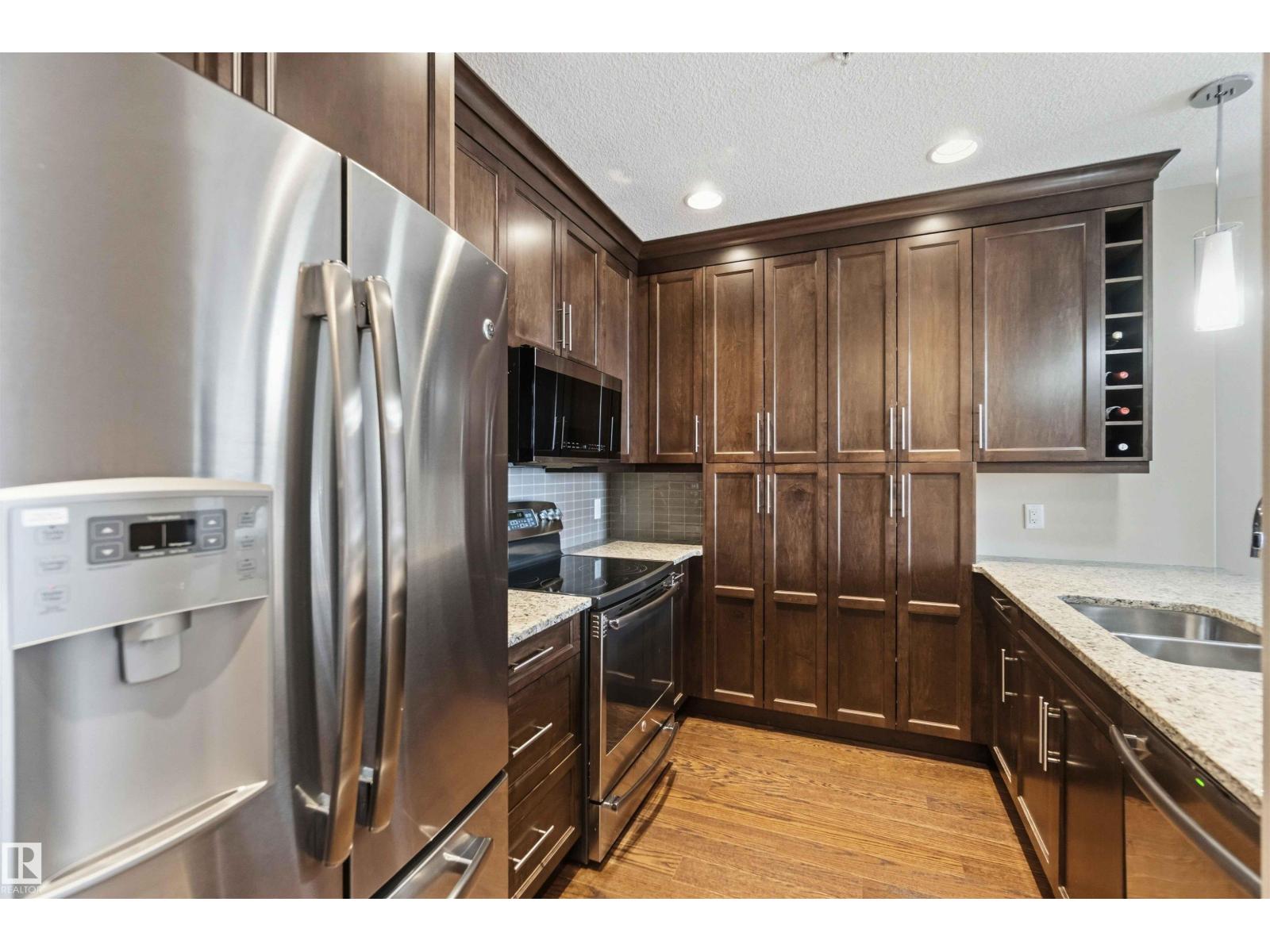 #212 11080 ELLERSLIE RD SW