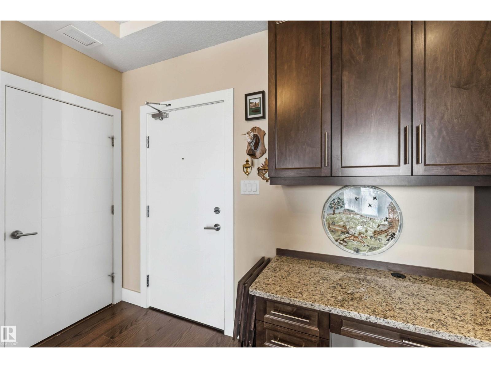 #212 11080 ELLERSLIE RD SW