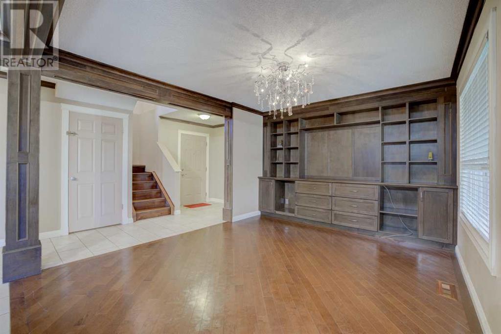 8 Martha's Meadow Place NE