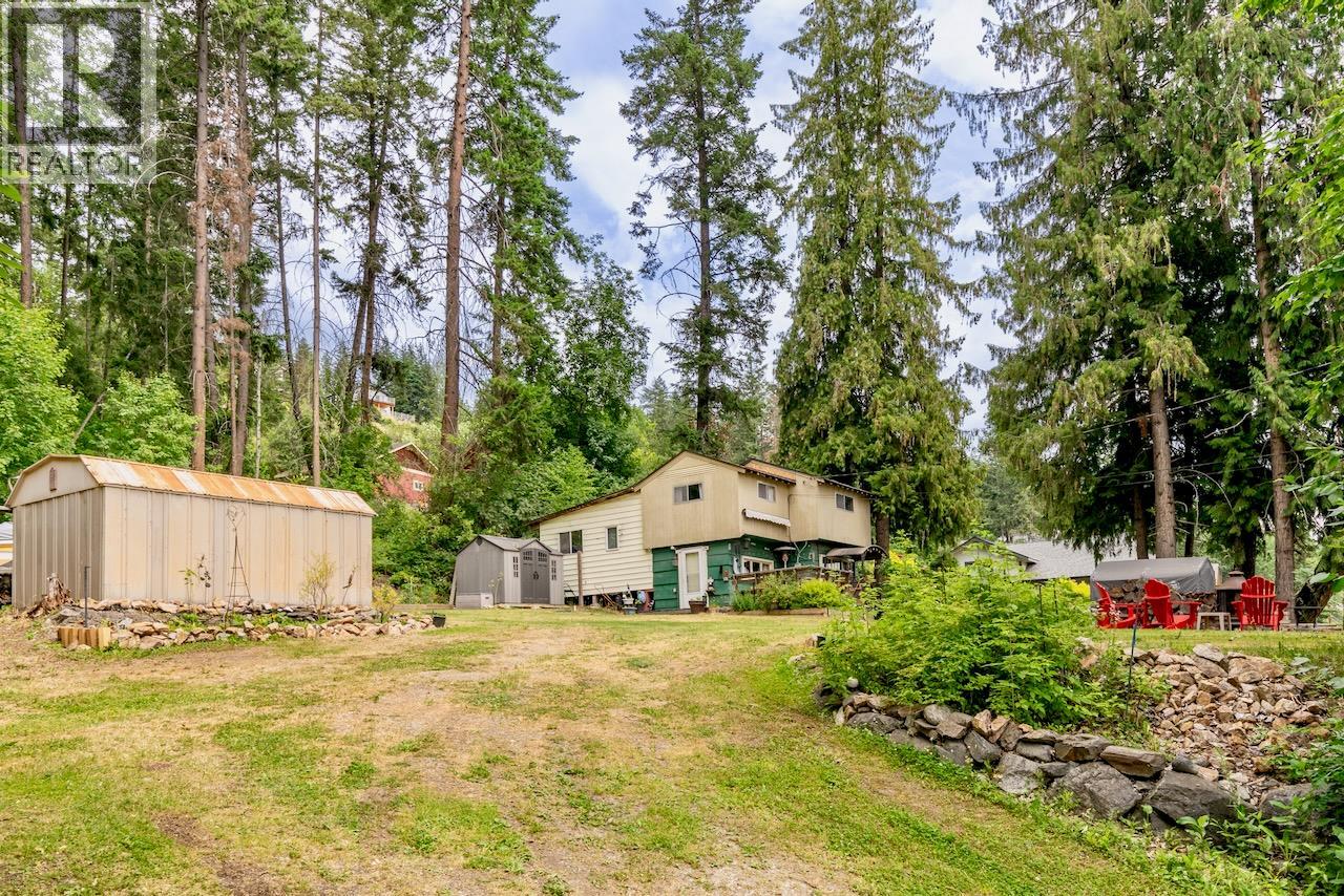 2989 Squilax-Anglemont Road