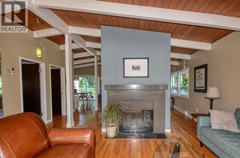 2240 Greenlands Rd Saanich BC V8N1T5