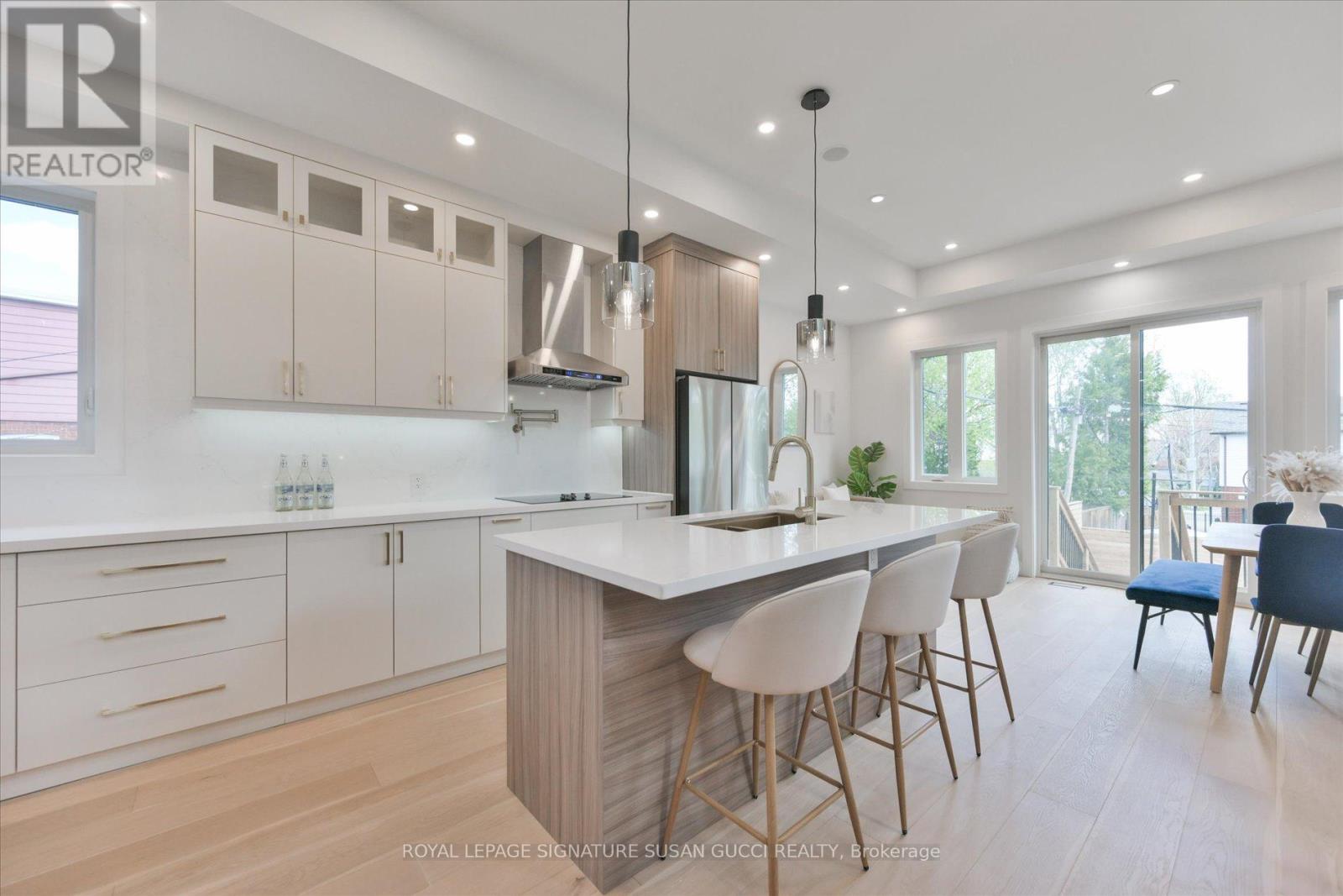 223 QUEENSDALE AVENUE