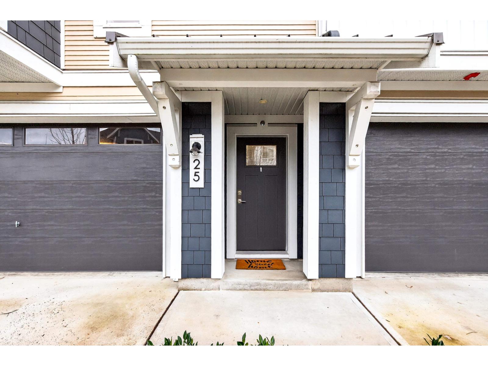 25 8335 NELSON STREET