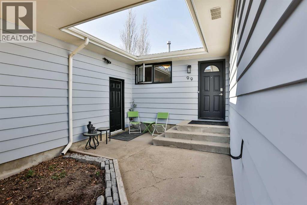99 Lemoyne Crescent W