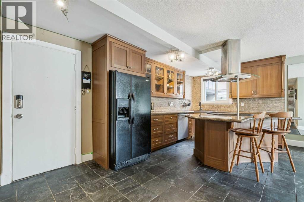 103, 1915 26 Street SW