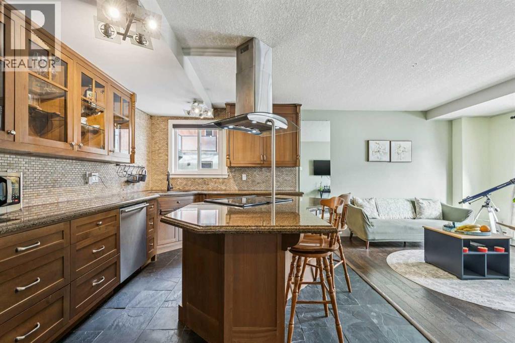 103, 1915 26 Street SW