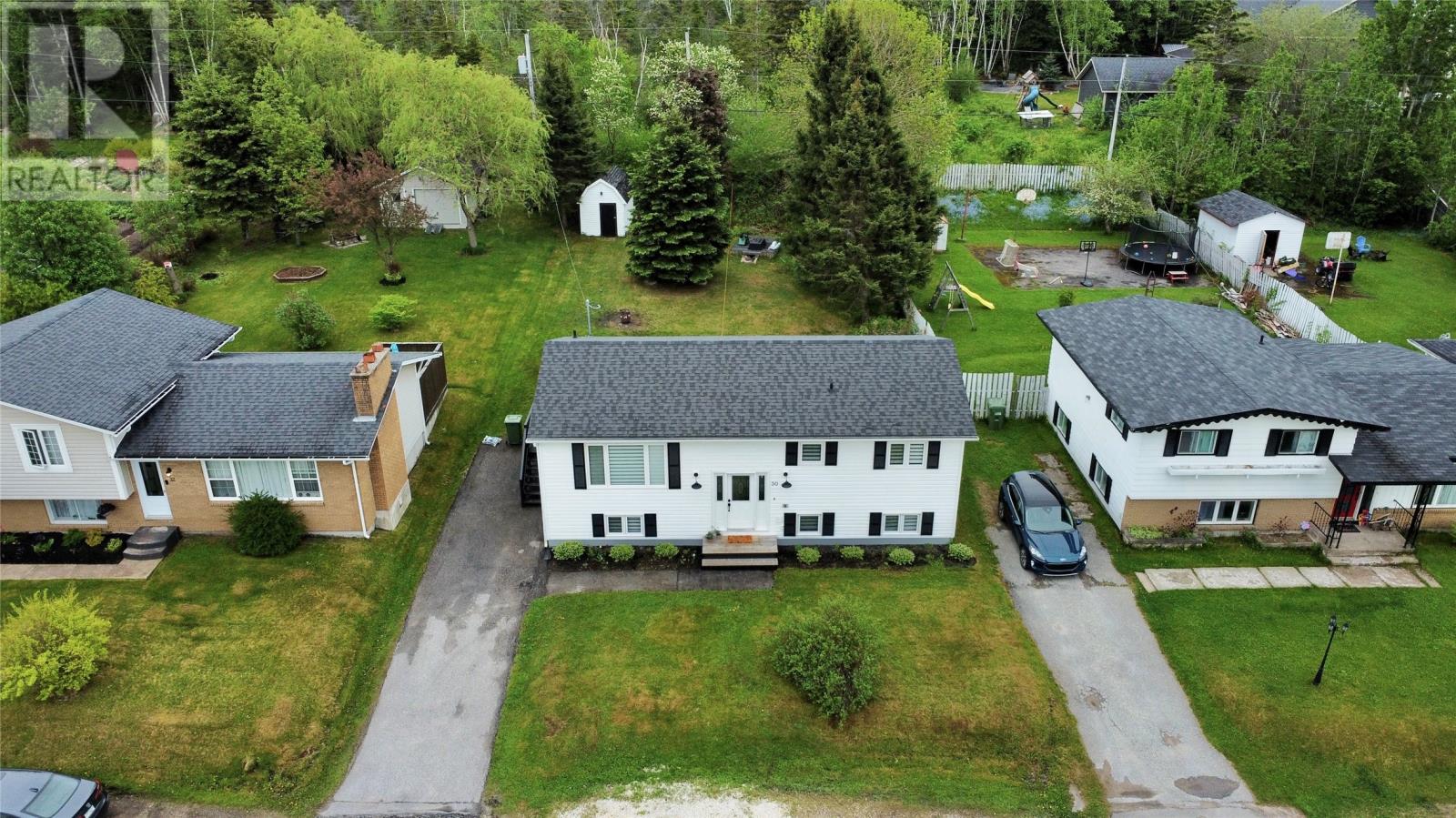 30 Elizabeth Avenue