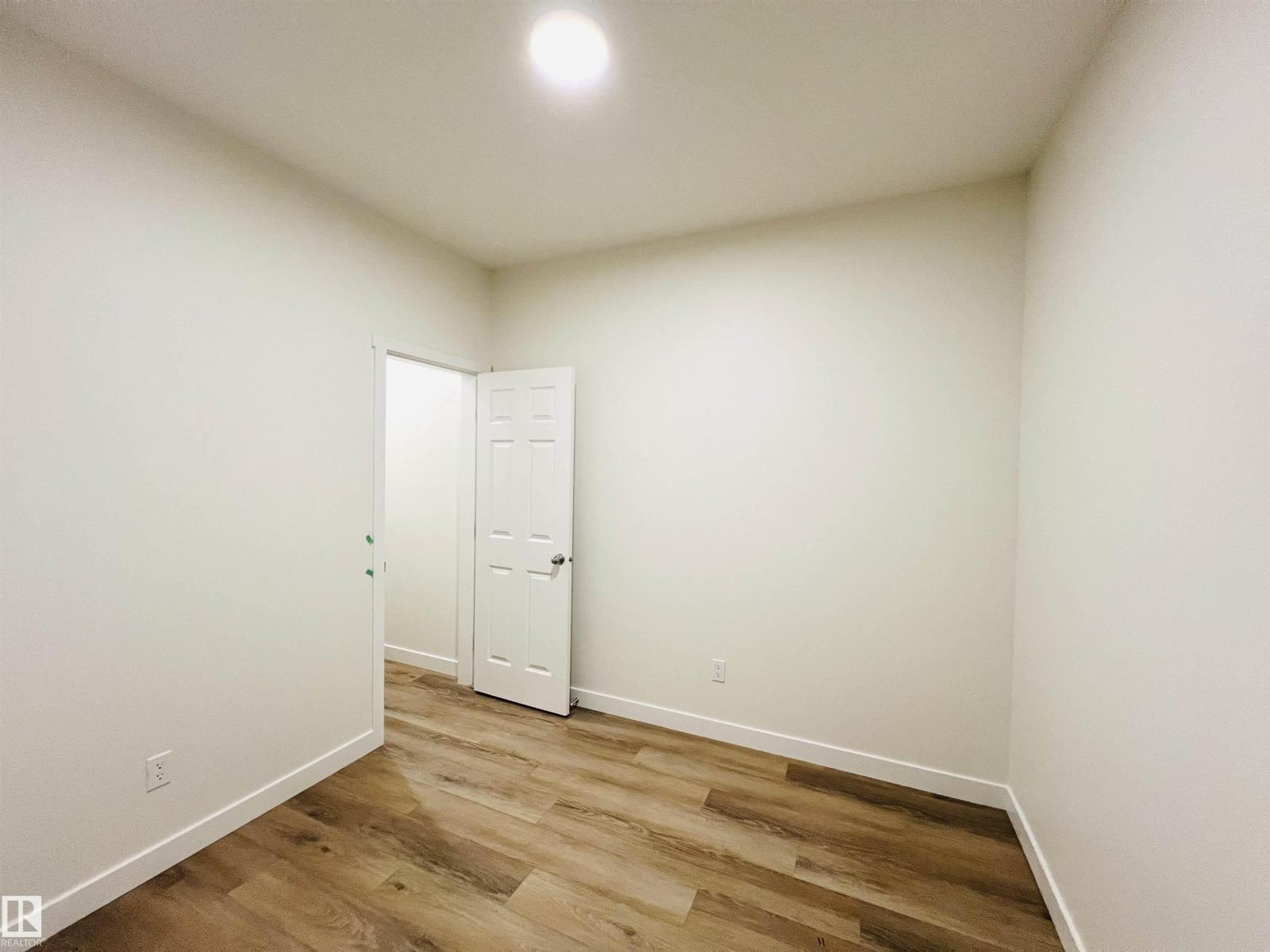 2021 209A ST NW