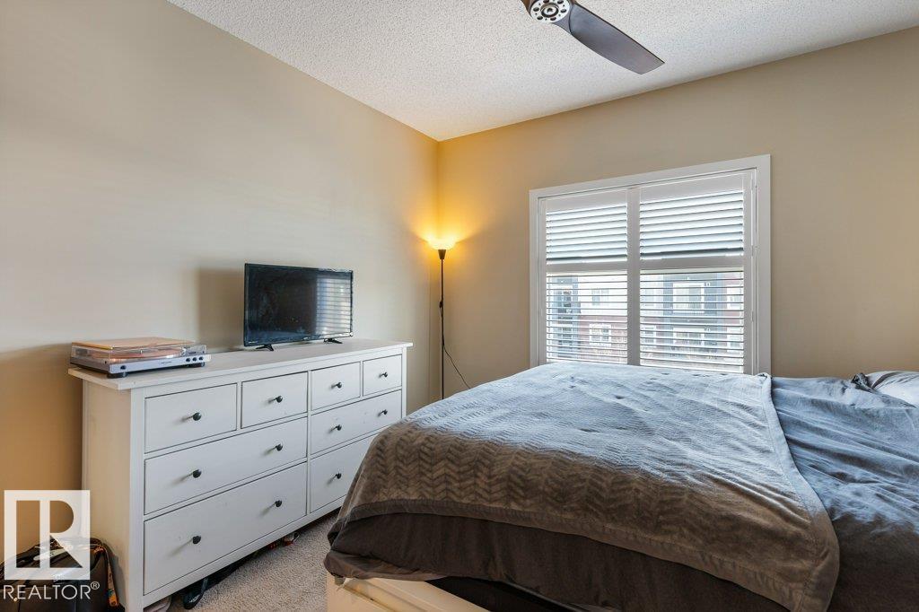 #404 504 GRIESBACH PARADE PR NW