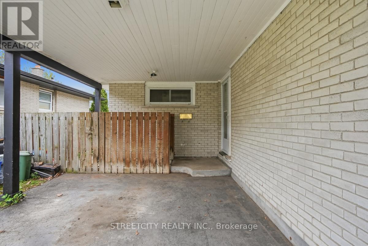 68 TALAVERA CRESCENT