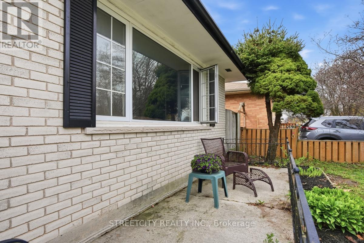 68 TALAVERA CRESCENT