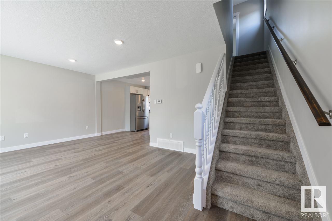 7940 82 AV NW
