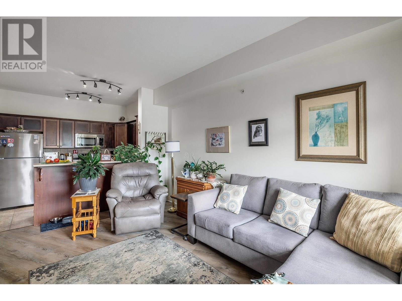 2551 Shoreline Drive Unit# 406