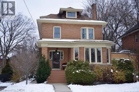 25 FAIRMOUNT Avenue Hamilton ON L8P3Z4