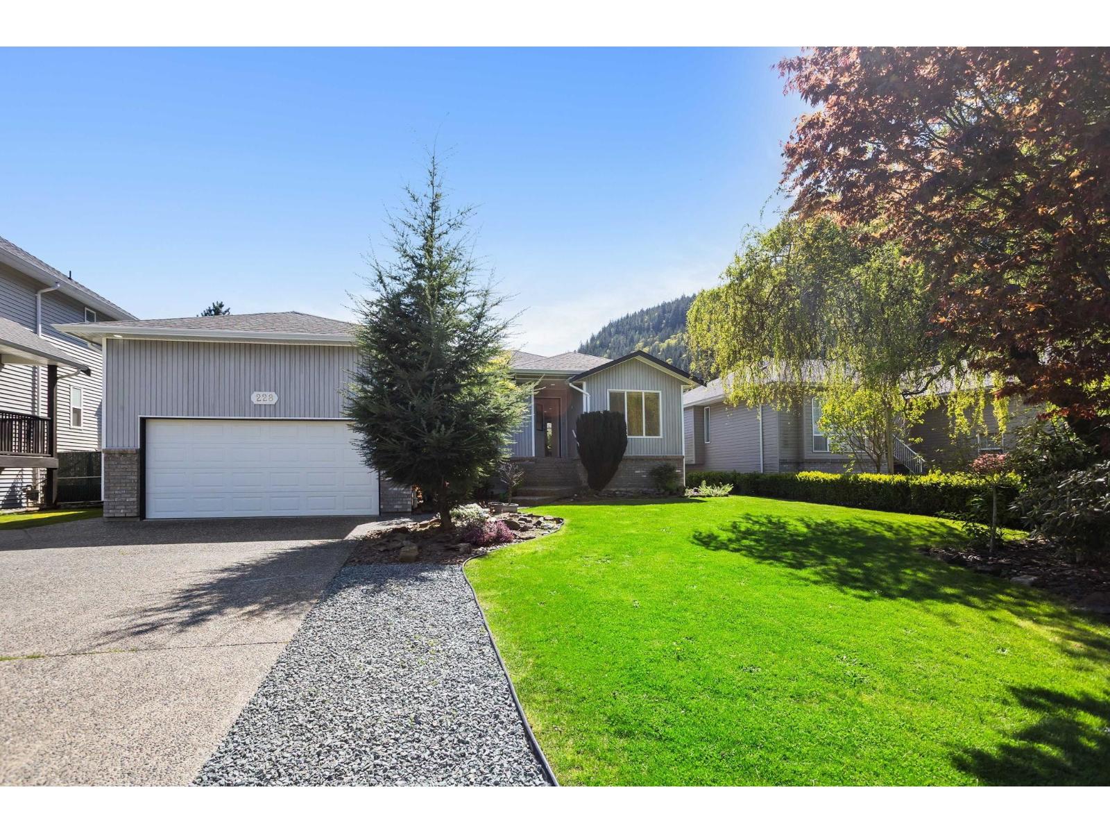 228 BALSAM AVENUE|Harrison Hot Springs