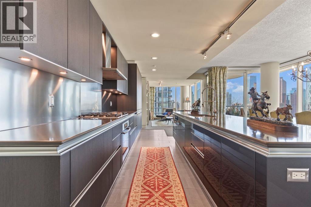 2901, 433 11 Avenue SE