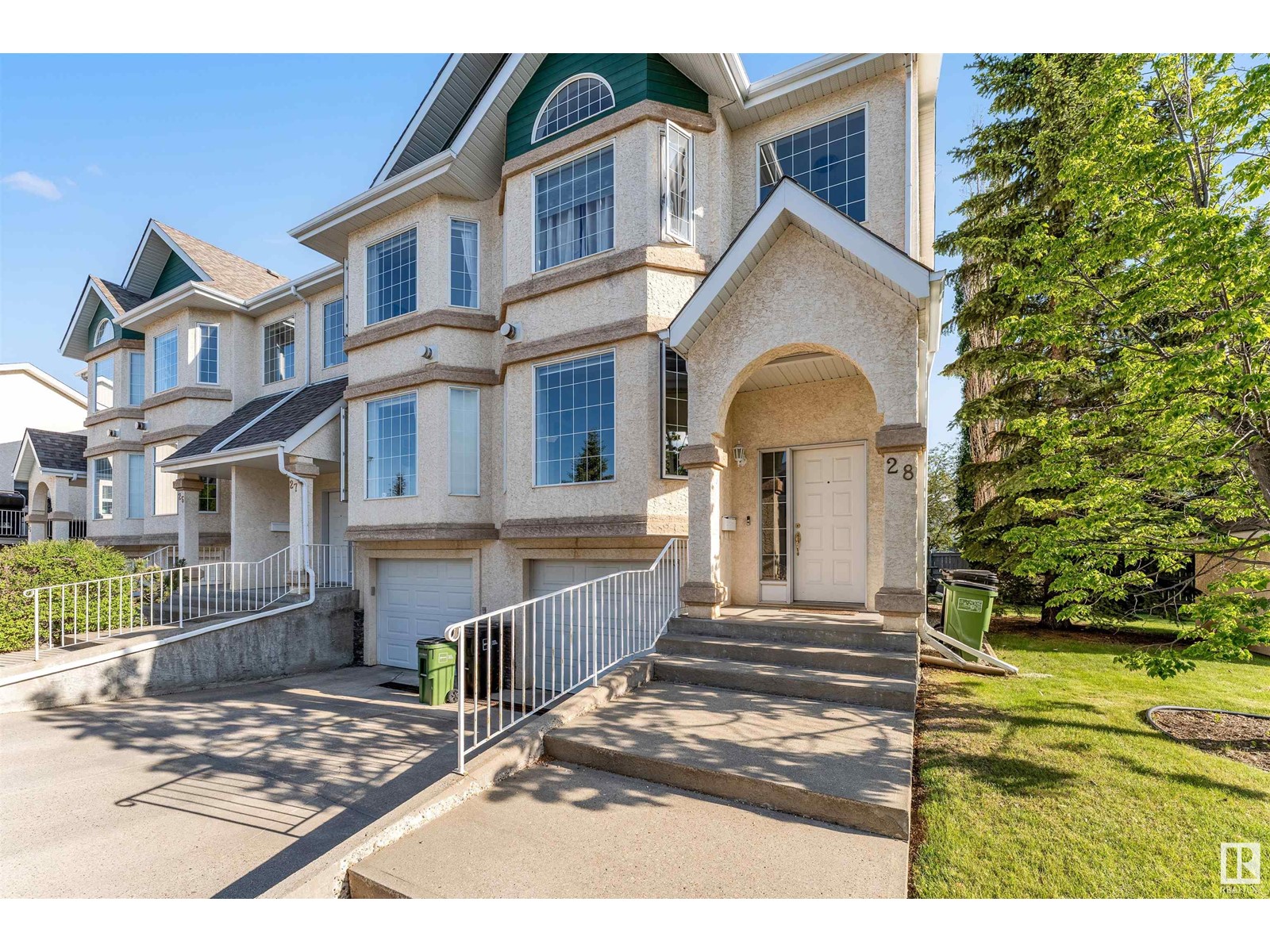 #28 11717 9B AV NW