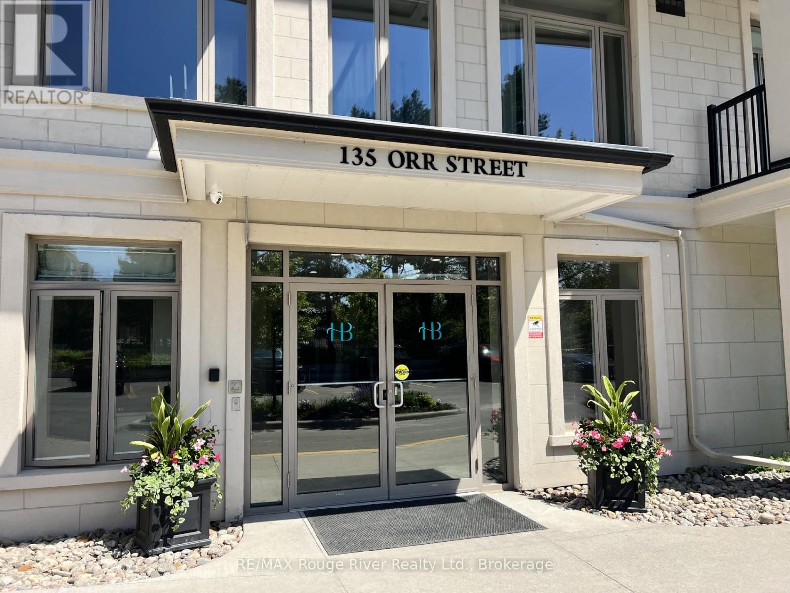 212 - 135 ORR STREET