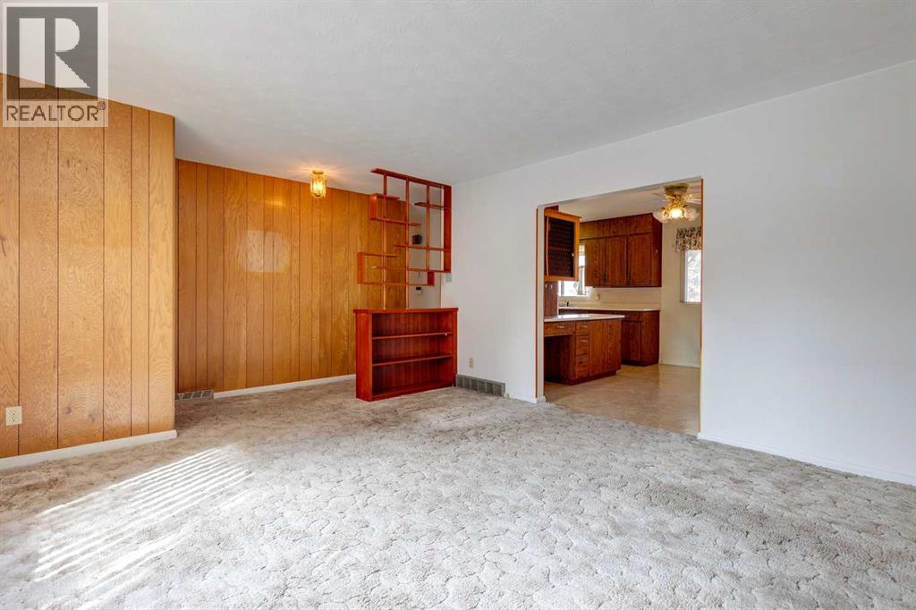 28 Fairview Crescent SE