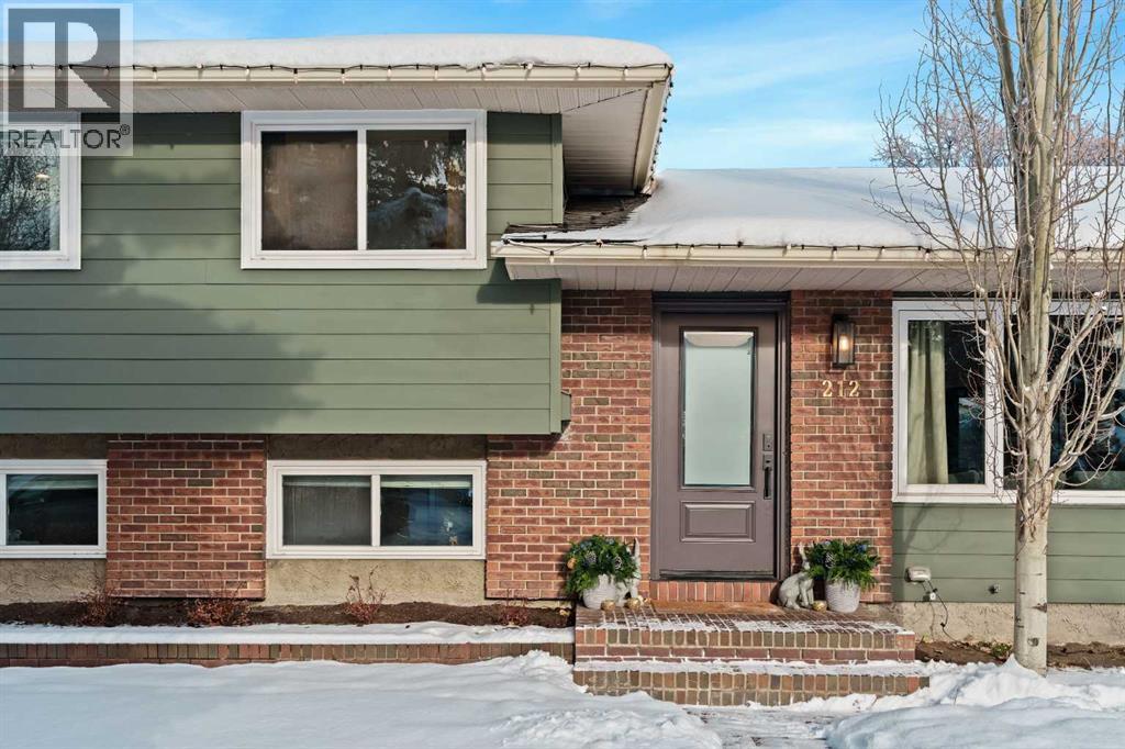 212 Vantage Place NW