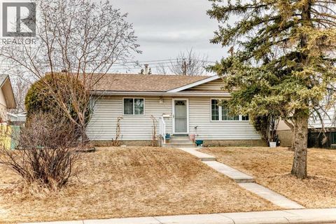 352 Malvern Close NE Calgary AB T2A4W7